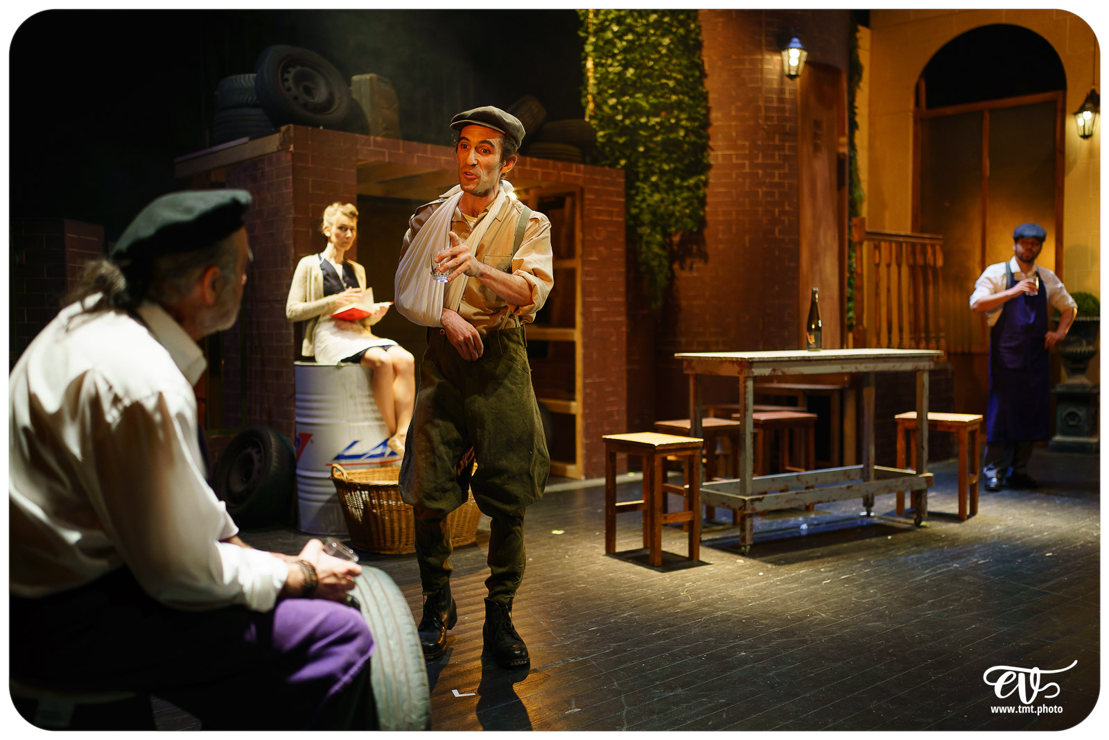 LES VISIONS DE SIMONE MACHARD (CIE LA CLAQUE)